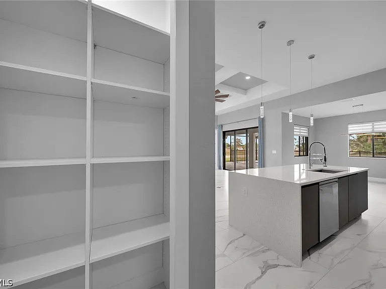 1201 SW 8th Pl — Photo 16