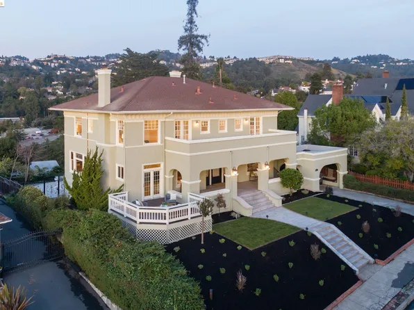 6114 Ocean View Dr, Oakland, CA 94618