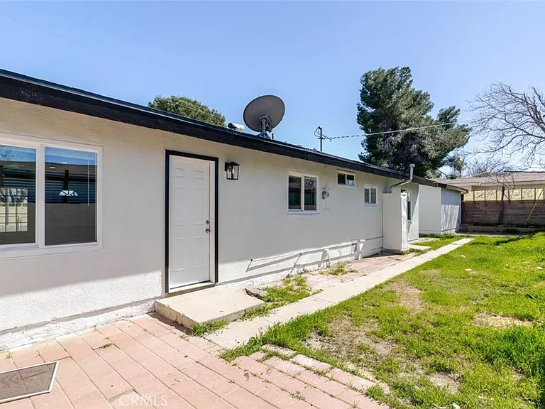 44961 5th St E — Photo 24