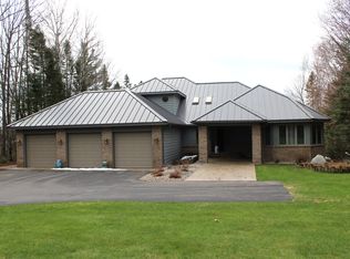 4201 Chain O Lakes Rd, Eagle River, WI 54521