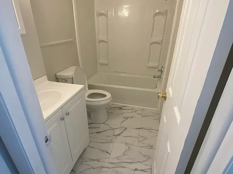 447 Troy Schenectady Rd #8 — Photo 3