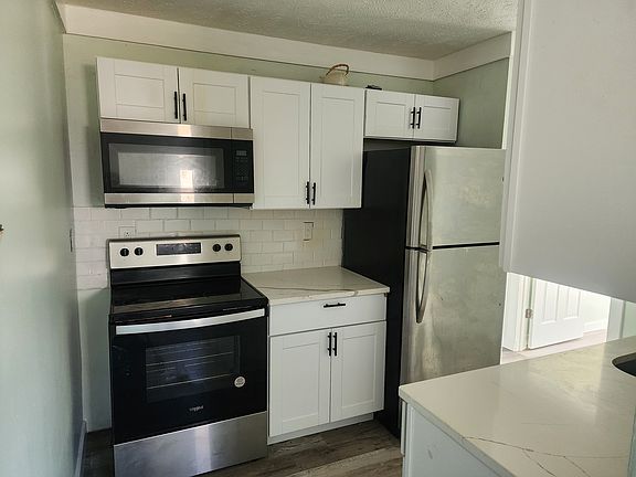 3rd image of 3530 W Jolly Rd APT 6