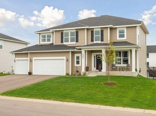 9396 Summerlin Rd, Woodbury, MN 55129