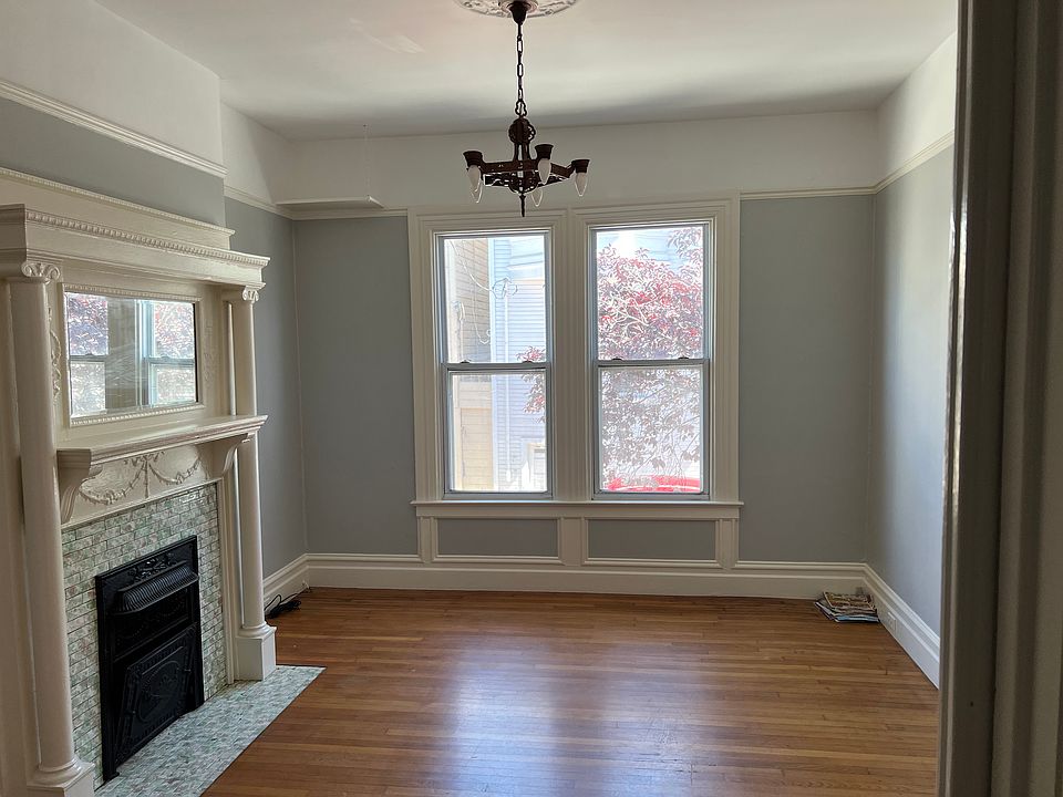 1st image of 74 Kissling St