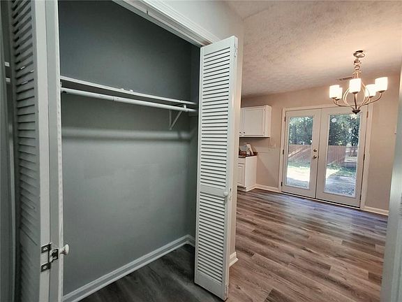 5th image of 3530 Hopkins Ct