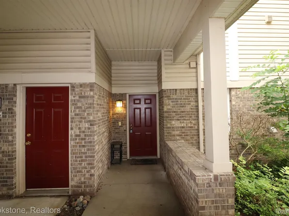 868 Brandon Ave, Pontiac, MI 48340