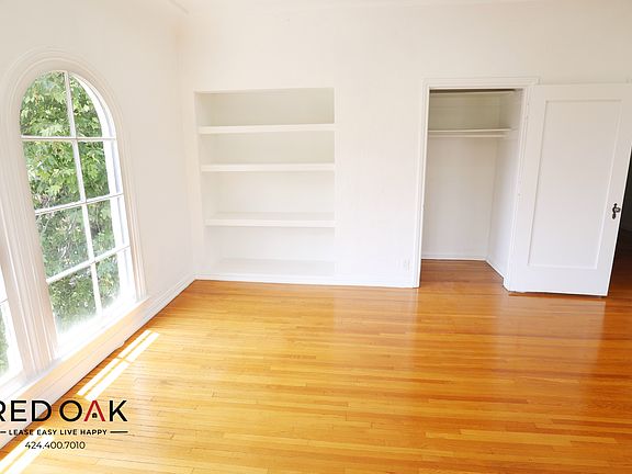 5th image of 180 S Sycamore Ave APT 208