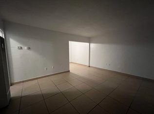 580 W E St APT 5, Colton, CA 92324
