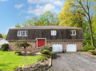 20 Colt St, Fairfield, NJ 07004