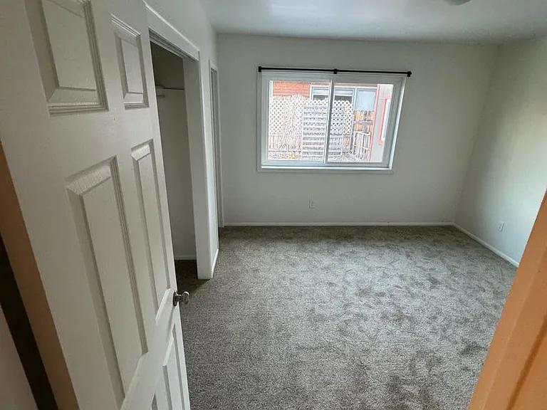 1612 N San Francisco St — Photo 11