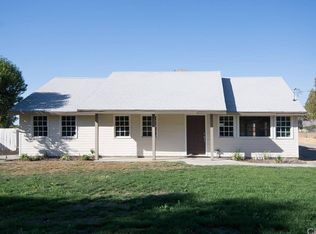 1390 W Fruitvale Ave, Hemet, CA 92543