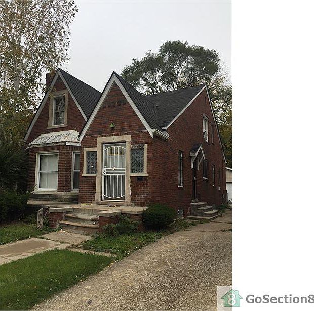 2nd image of 17346 Dresden St