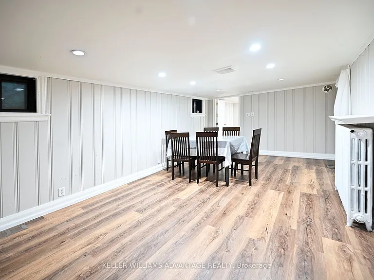 1335 Woodbine Ave — Photo 9