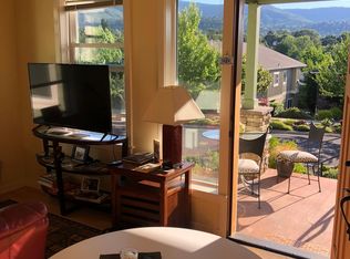 910 Stoneridge Ave, Ashland, OR