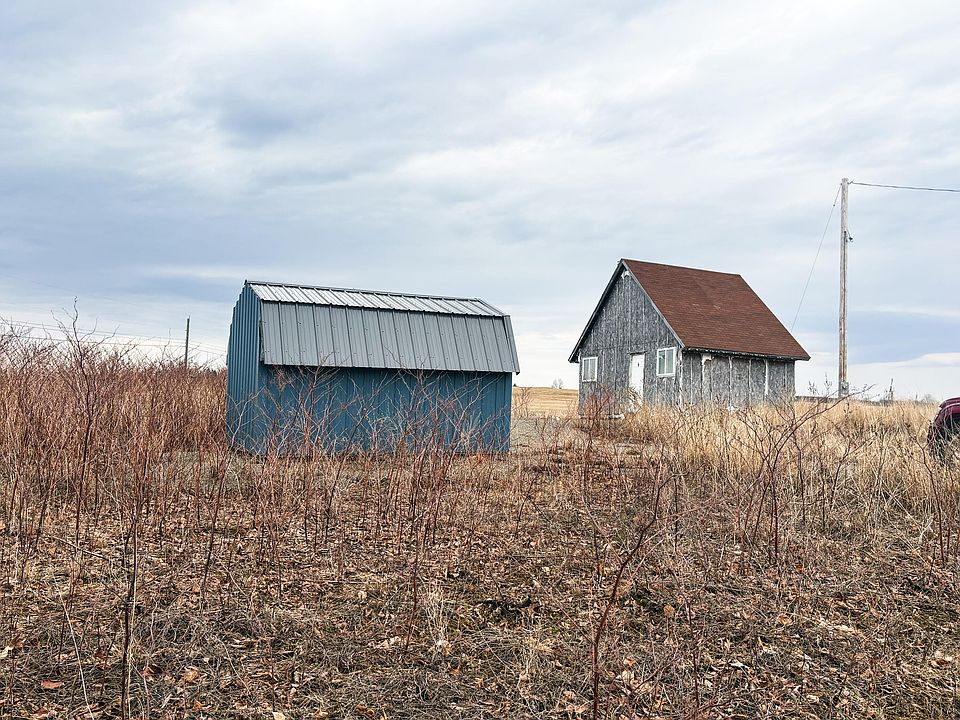 1st image of 6 Prairie Road