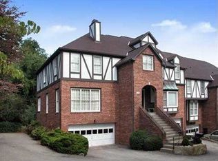 535 Kingsberry Cir, Pittsburgh, PA 15234