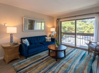 2206 Golden Oaks Ln, Monterey, CA 93940