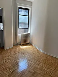 Rented by M.Grossman R.E. Management