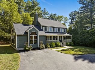 15 Calvin St, Ayer, MA 01432