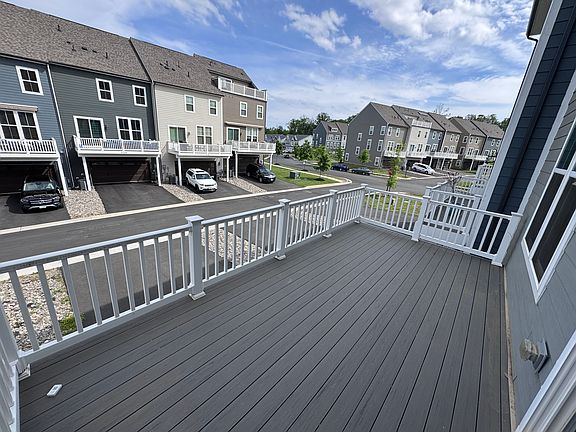5th image of 1821 River Heritage Blvd