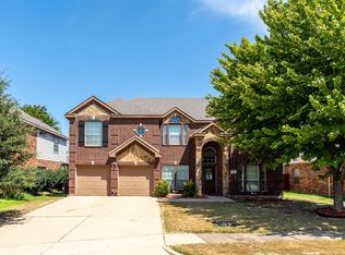 2708 Eastland Dr, Grand Prairie, TX 75052