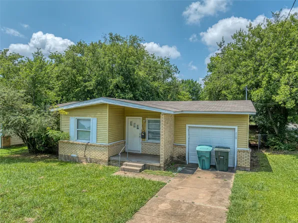 2120 N Hickory St, Sherman, TX 75092