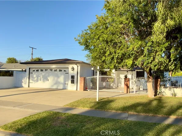 2031 S Center St, Santa Ana, CA 92704