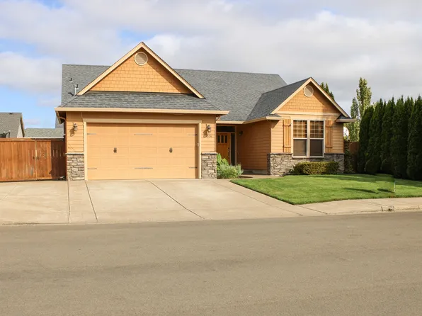 1036 Kaylee Ave, Junction City, OR 97448