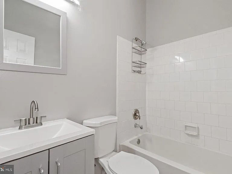 54 Hamlet Dr — Photo 16