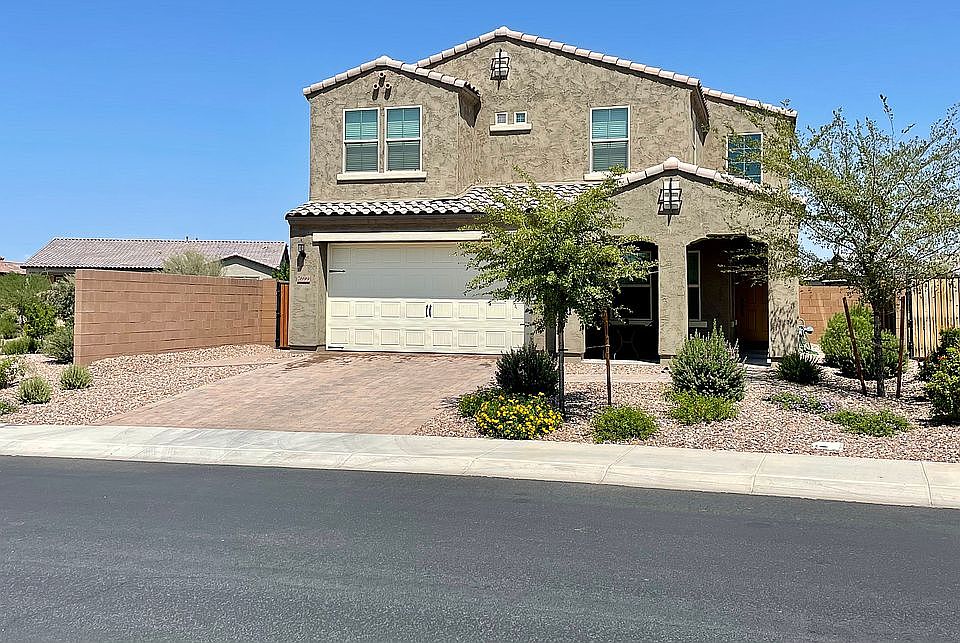 2nd image of 7699 S Penrose Dr