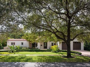 1020 Valencia Ave, Coral Gables, FL 33134