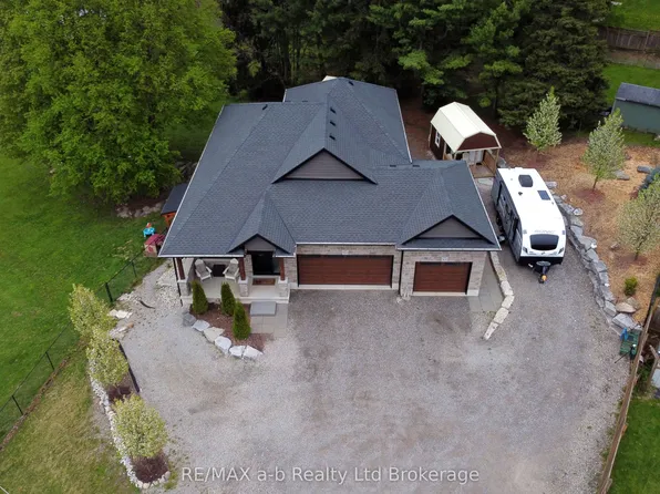 305 Robinson St, Woodstock, ON N4S 3B8