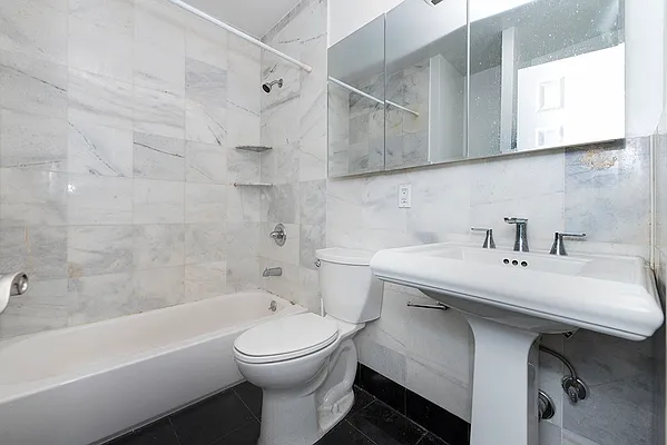 Rented by Bold New York | media 18