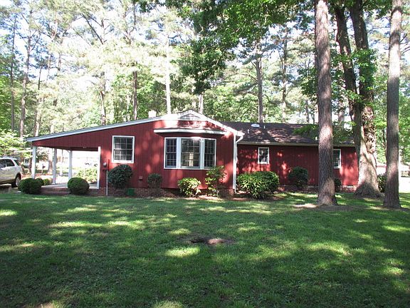 3rd image of 216 Harwood Dr