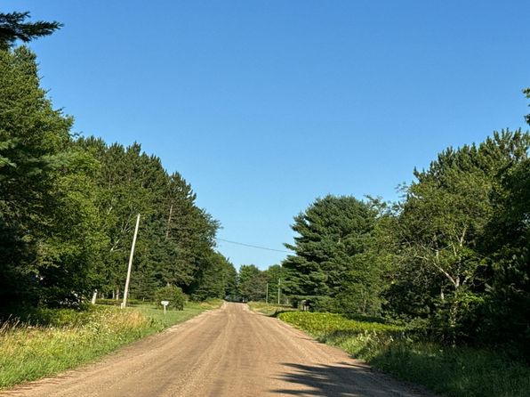 14114 Makinen Rd, Kaleva, MI 49645