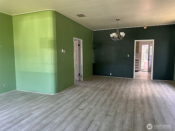 3rd image of 152 Karr Avenue