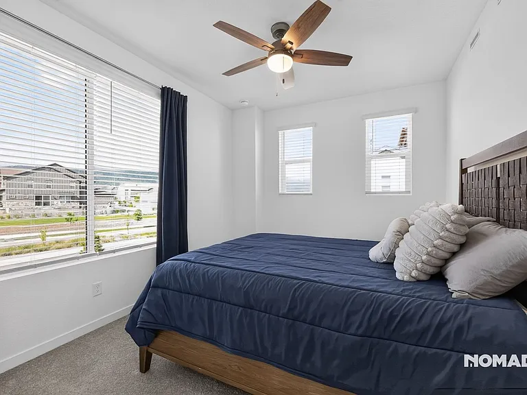 9695 Browns Peak Cir — Photo 13