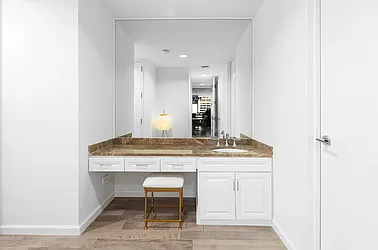 Rented by R New York