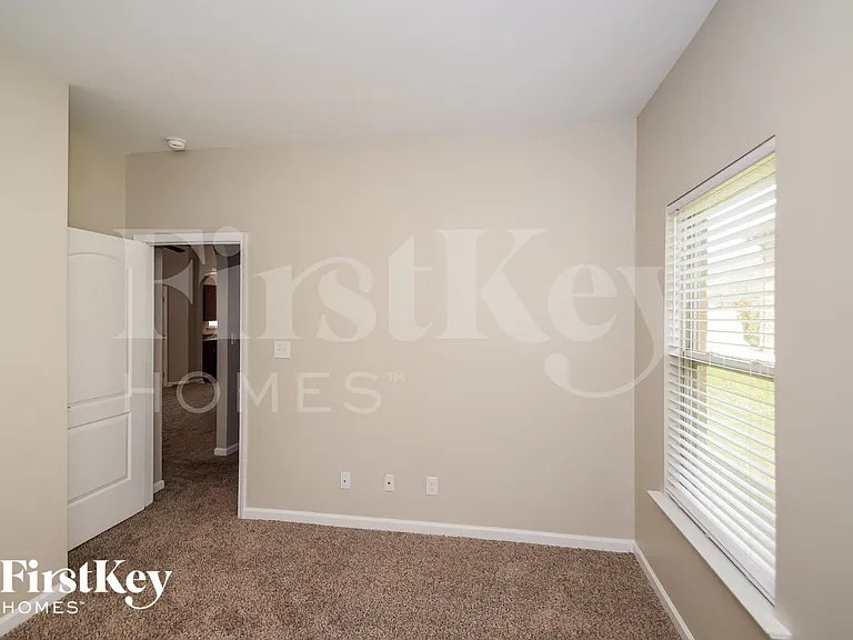 8229 Owen Park Dr — Photo 11