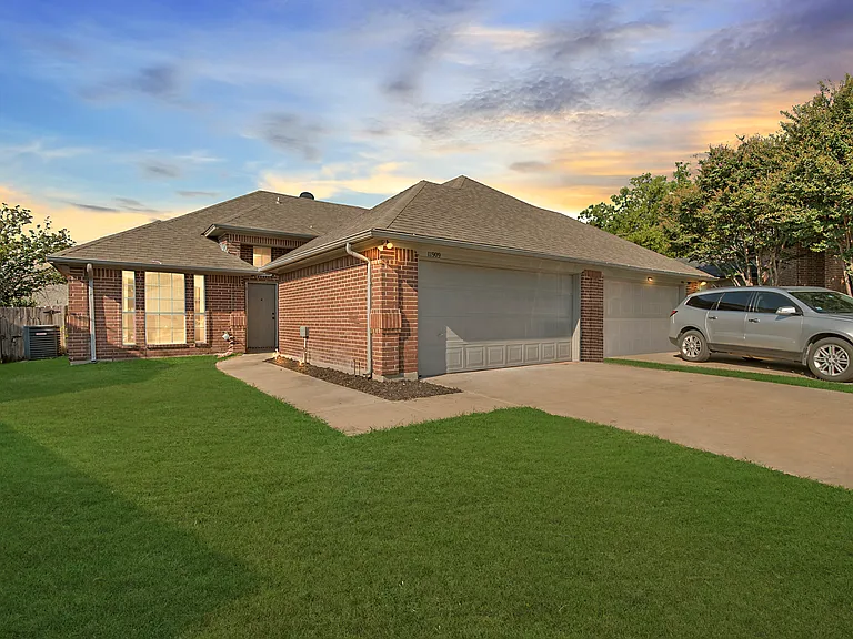11909 Rhulen Ct — Photo 2