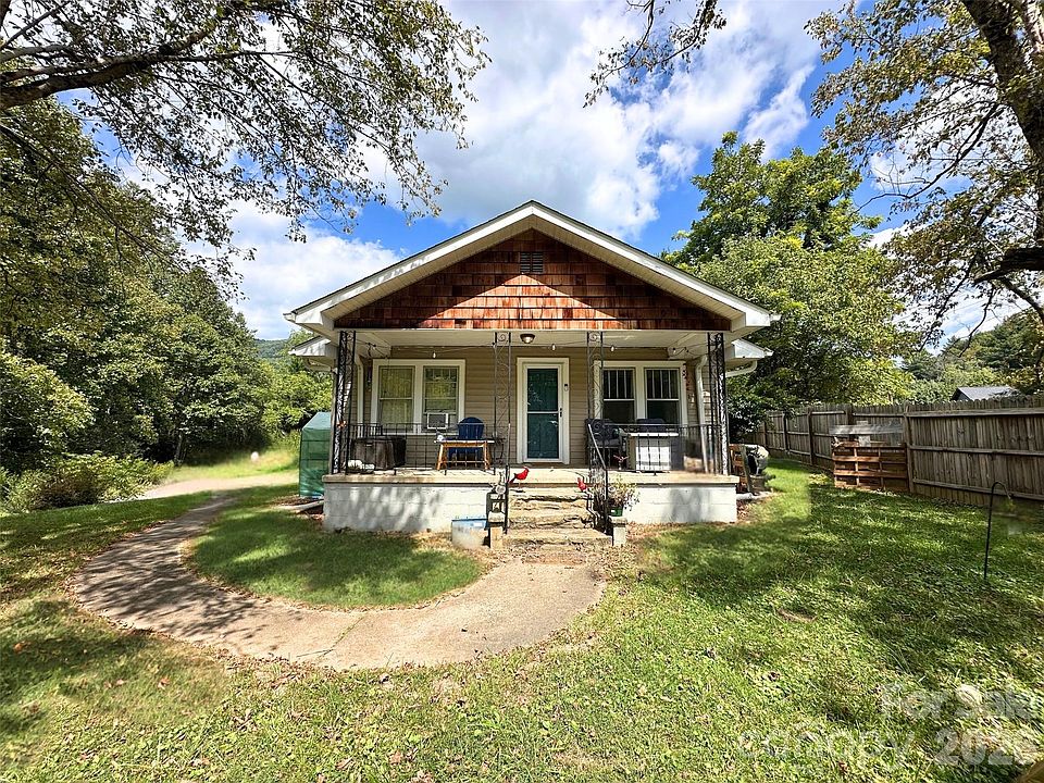 1st image of 104 Old Fort Rd