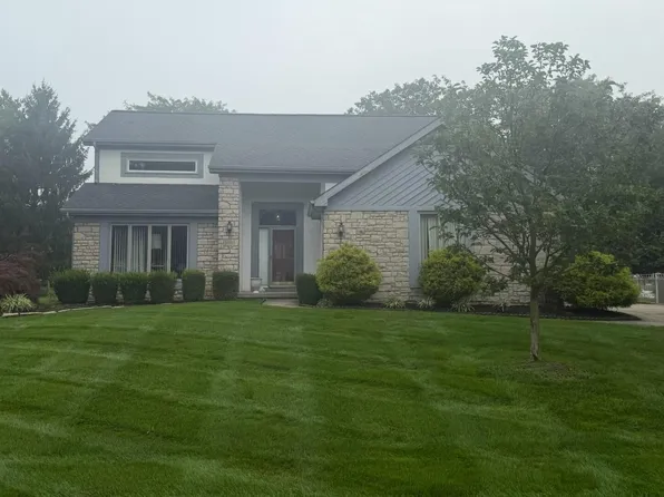 3015 Shoreline Dr, Lewis Center, OH 43035