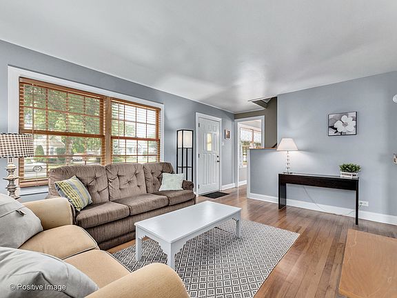 3rd image of 6545 Pine Point Dr