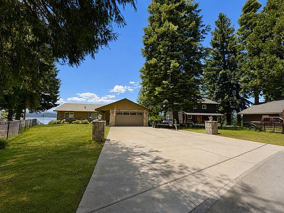2nd image of 1127 Lassen View Dr