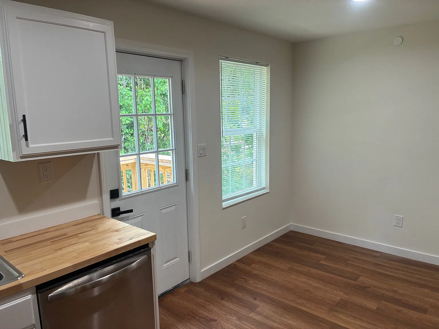 3 bed, 1050 sqft, $1,695 — Photo 4