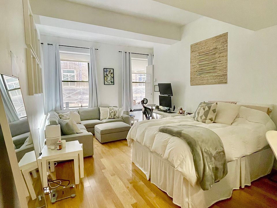 1st image of 99 John St APT 314