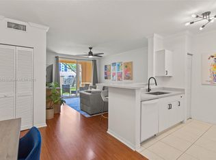 6831 SW 44th St APT 101, Miami, FL 33155
