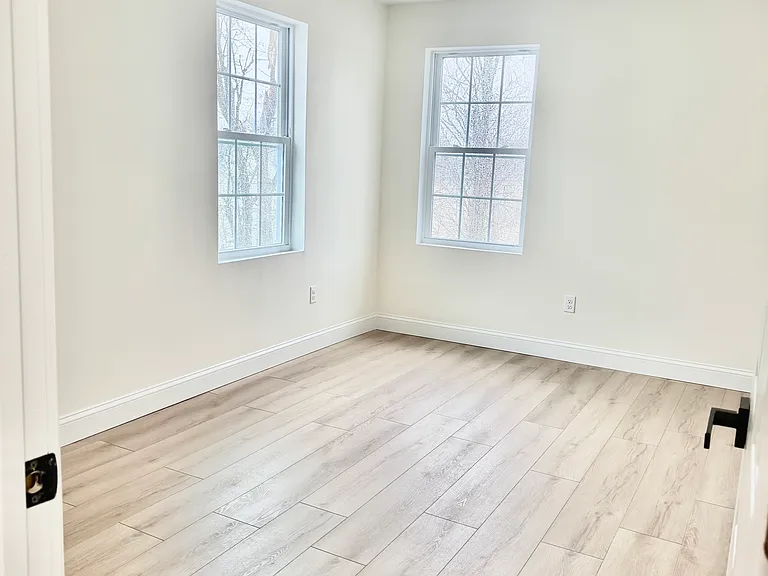 52 Zone St #1 — Photo 2