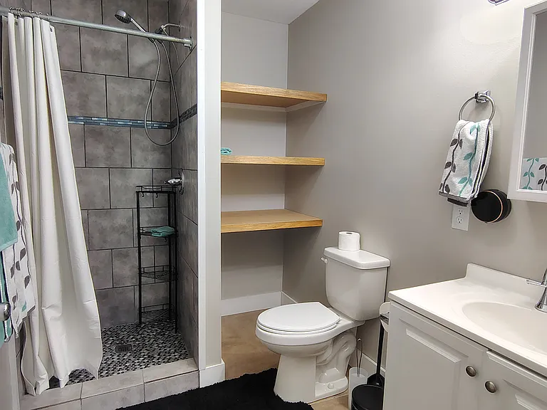 362 Roberta St SW #B — Photo 6