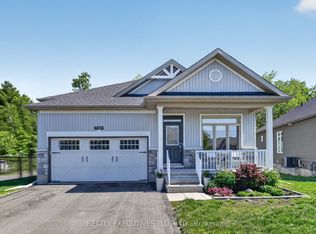 738 Du Rivage St, Clarence Rockland, ON K4K 0K2